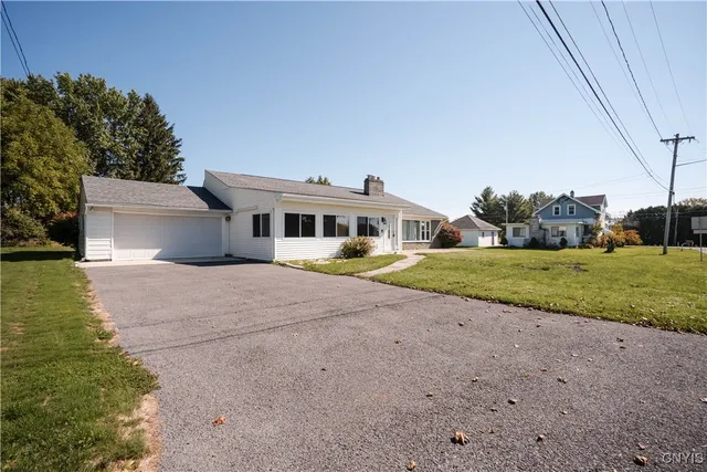 $2,850 | 8810 Seneca Avenue, Cicero, NY 13039