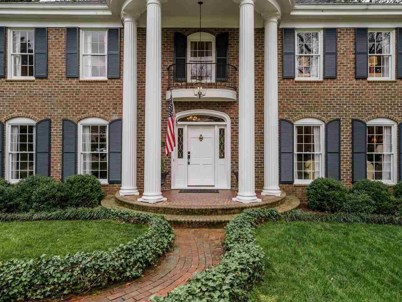 305 Woodcliff Road Raleigh, NC 27609 - Photo 2 of 30 Photo 2