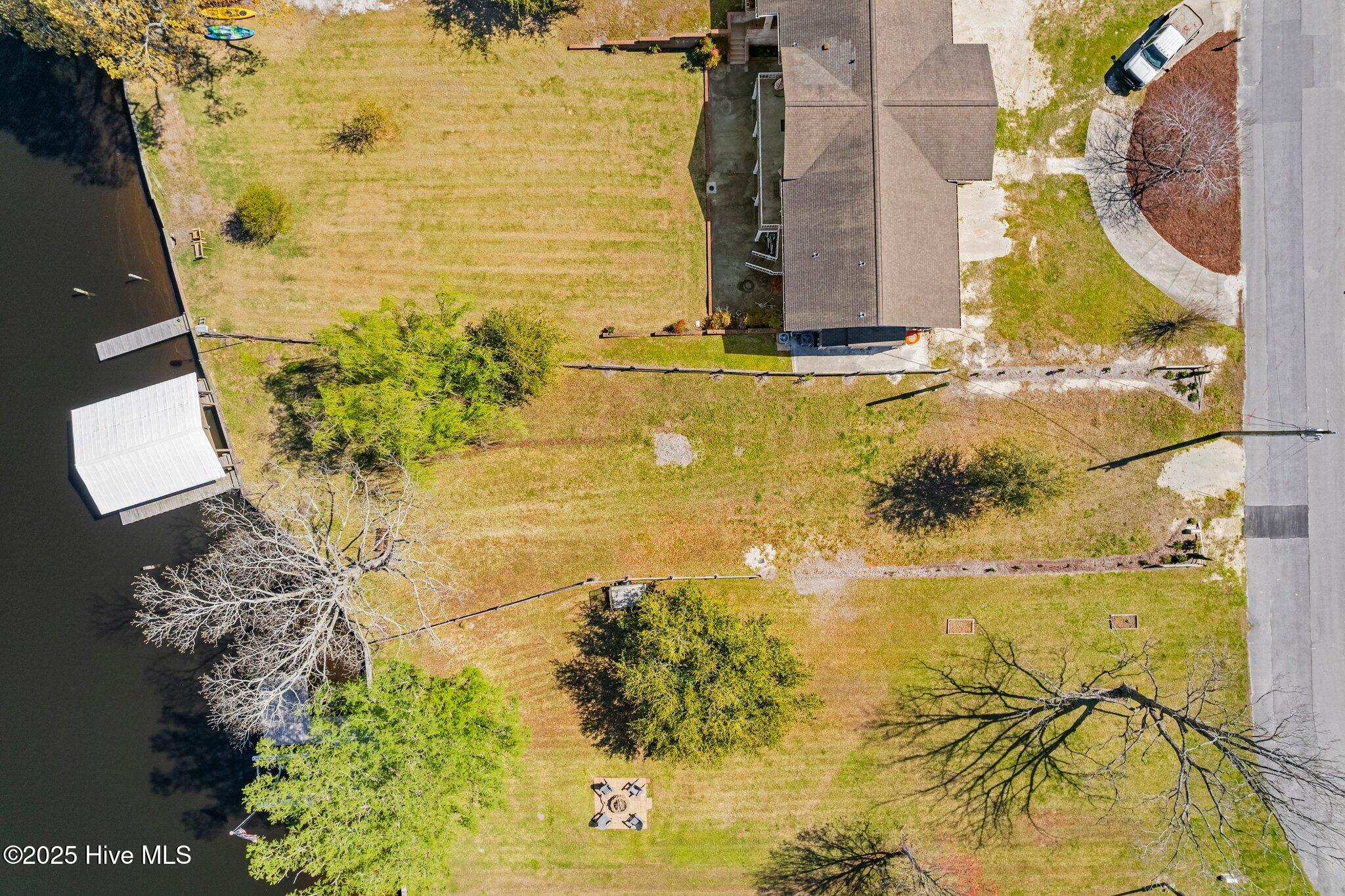 205 Anne Street Jacksonville, NC 28540 - Photo 6 of 21 5-web-or-mls-DJI_0335