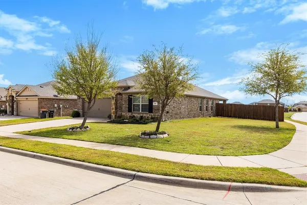 $2,100 | 230 Park Avenue, Anna, TX 75409