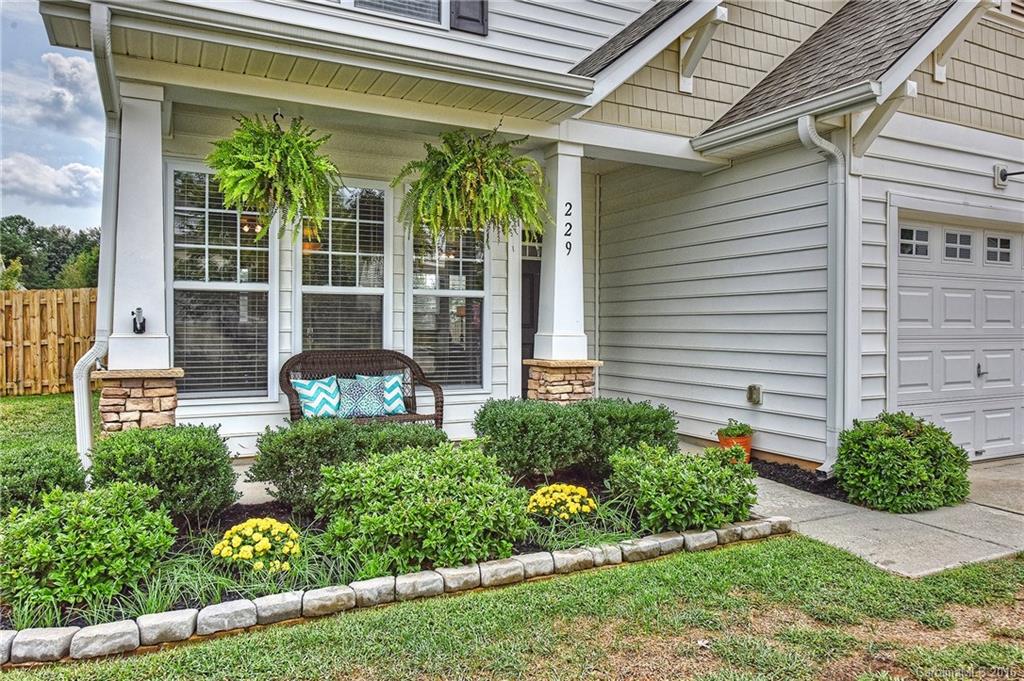 229 Sand Paver Way Fort Mill, SC 29708 - Photo 2 of 24