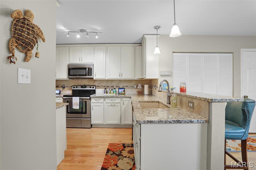 1709 Highview Cir Court Ballwin, MO 63021 - Photo 11 of 34 Gallery Image 11