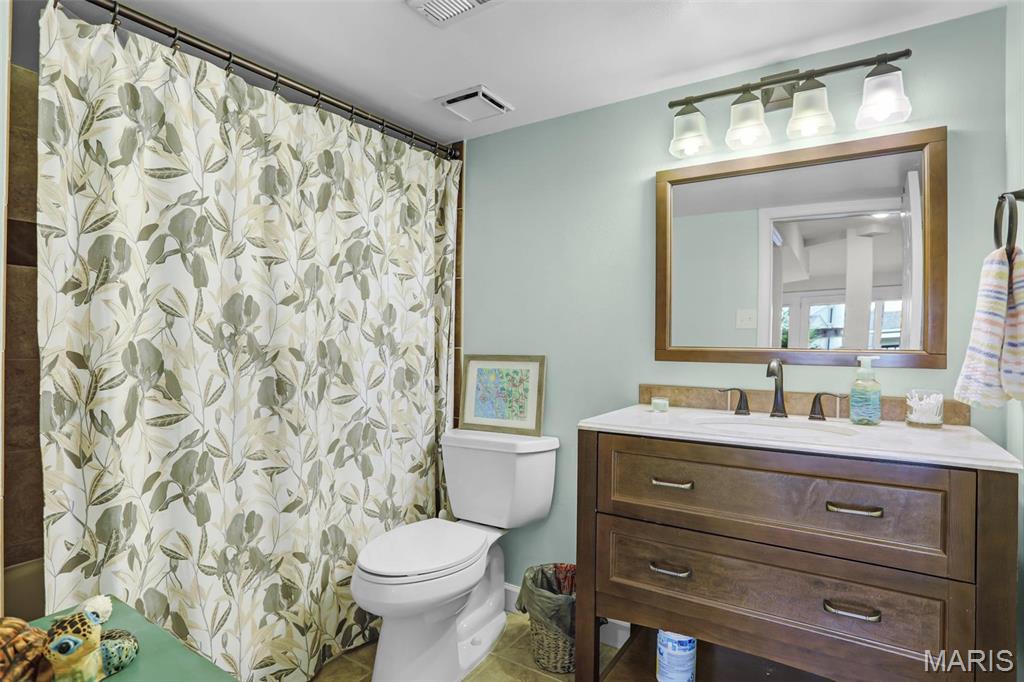 1709 Highview Cir Court Ballwin, MO 63021 - Photo 27 of 34 Gallery Image 27