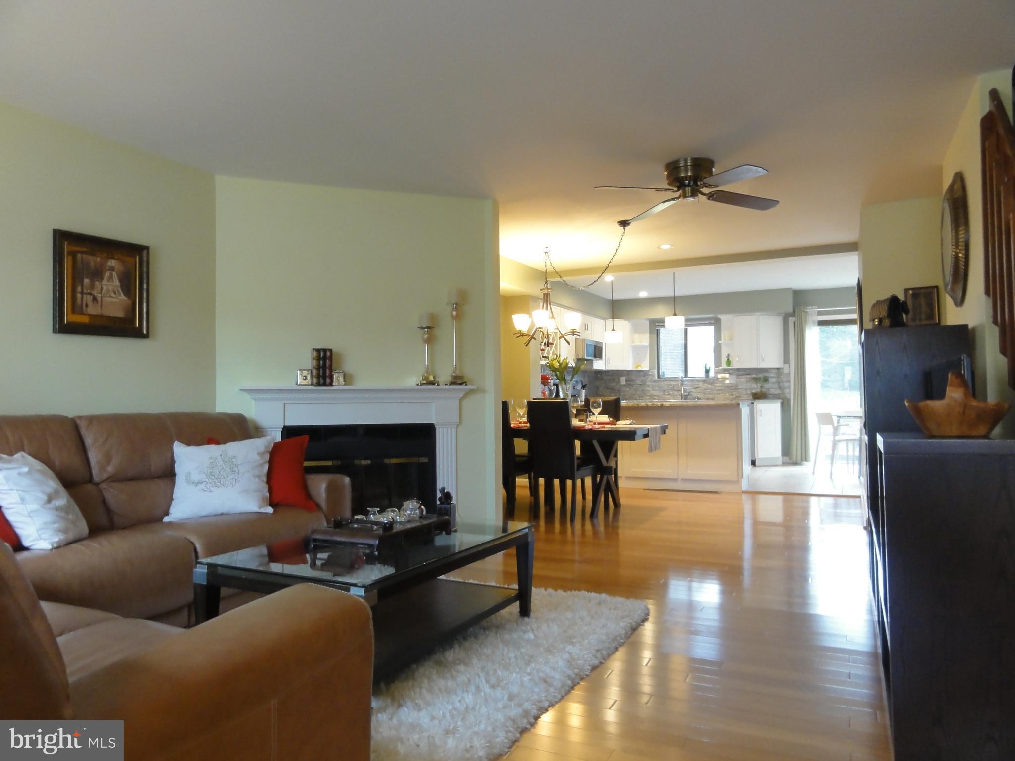 102 Elgin Court Chesterbrook, PA 19087 - Photo 3 of 33 Gallery Image 3