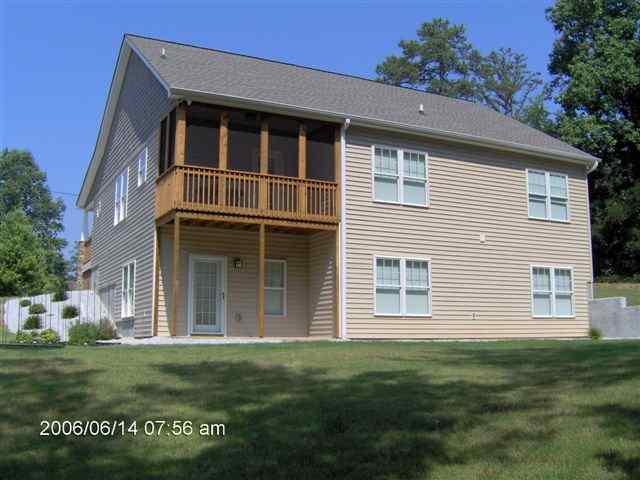 716 State Rd S-37-359 Seneca, SC 29672 - Photo 4 of 7 Gallery Image 4