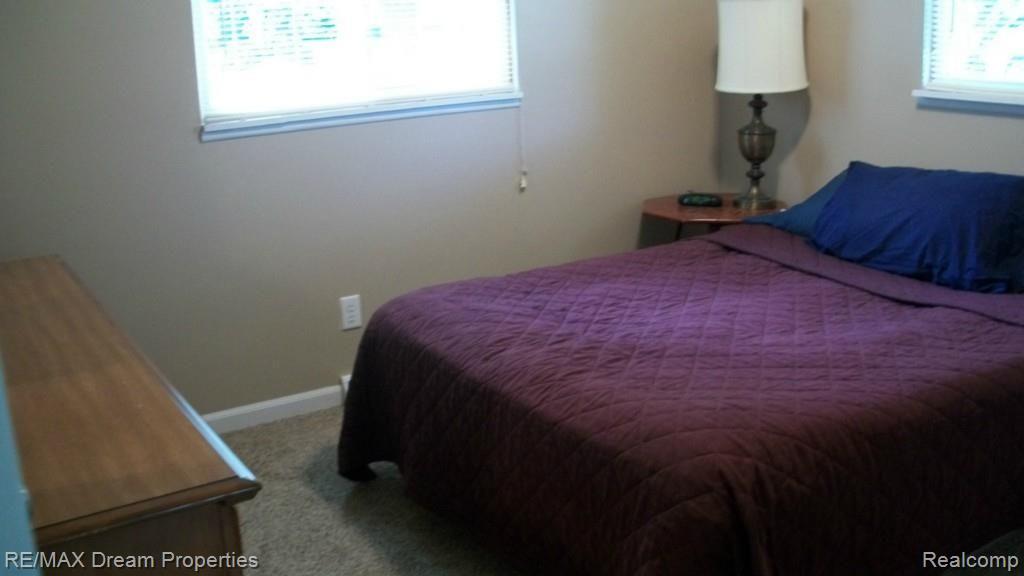 61724 Rambling Way South Lyon, MI 48178 - Photo 21 of 29 100_2944.jpg