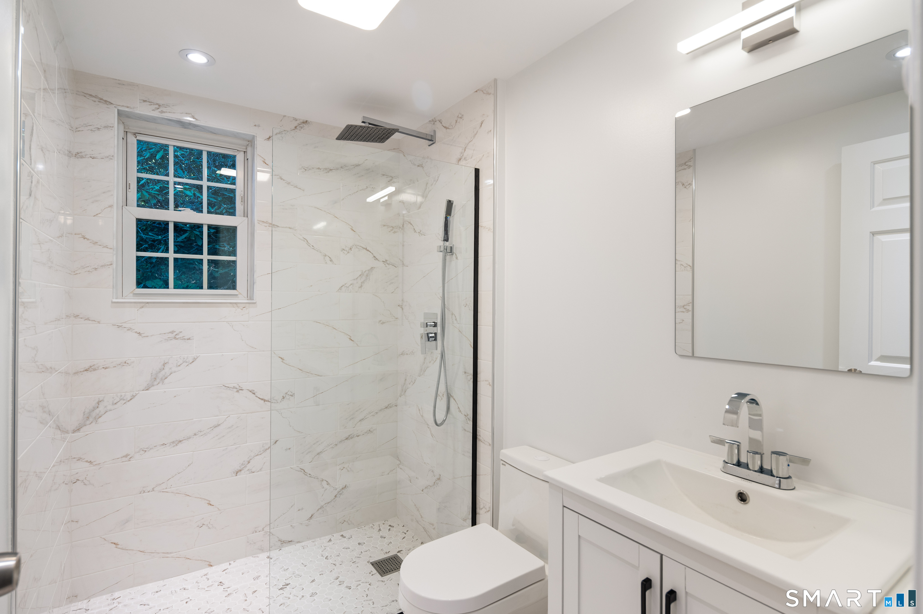 351 Erskine Road Stamford, CT 06903 - Photo 20 of 38