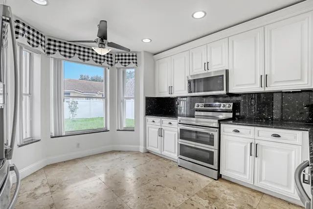 $3,600 | 5877 Las Colinas Circle, Lake Worth, FL 33463