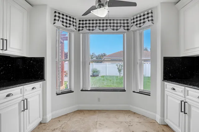 $3,600 | 5877 Las Colinas Circle, Lake Worth, FL 33463