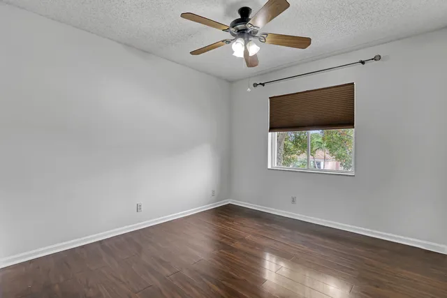 $3,600 | 5877 Las Colinas Circle, Lake Worth, FL 33463