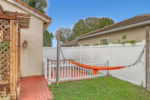 $3,600 | 5877 Las Colinas Circle, Lake Worth, FL 33463