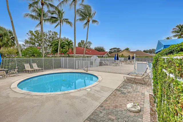 $3,600 | 5877 Las Colinas Circle, Lake Worth, FL 33463