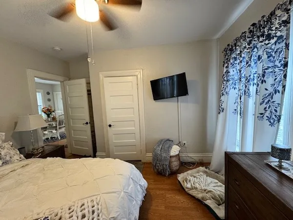 $2,400 | 20 10th Street, Unit 1, Providence, RI 02906