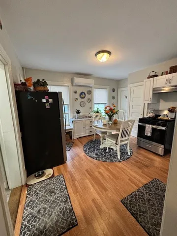 $2,400 | 20 10th Street, Unit 1, Providence, RI 02906