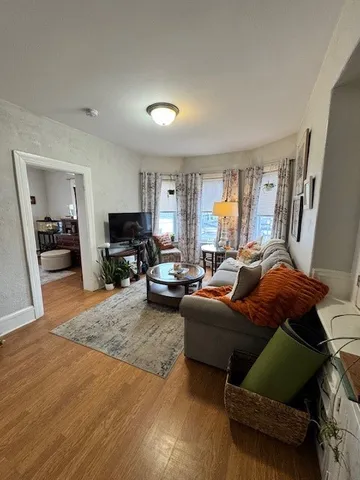 $2,400 | 20 10th Street, Unit 1, Providence, RI 02906