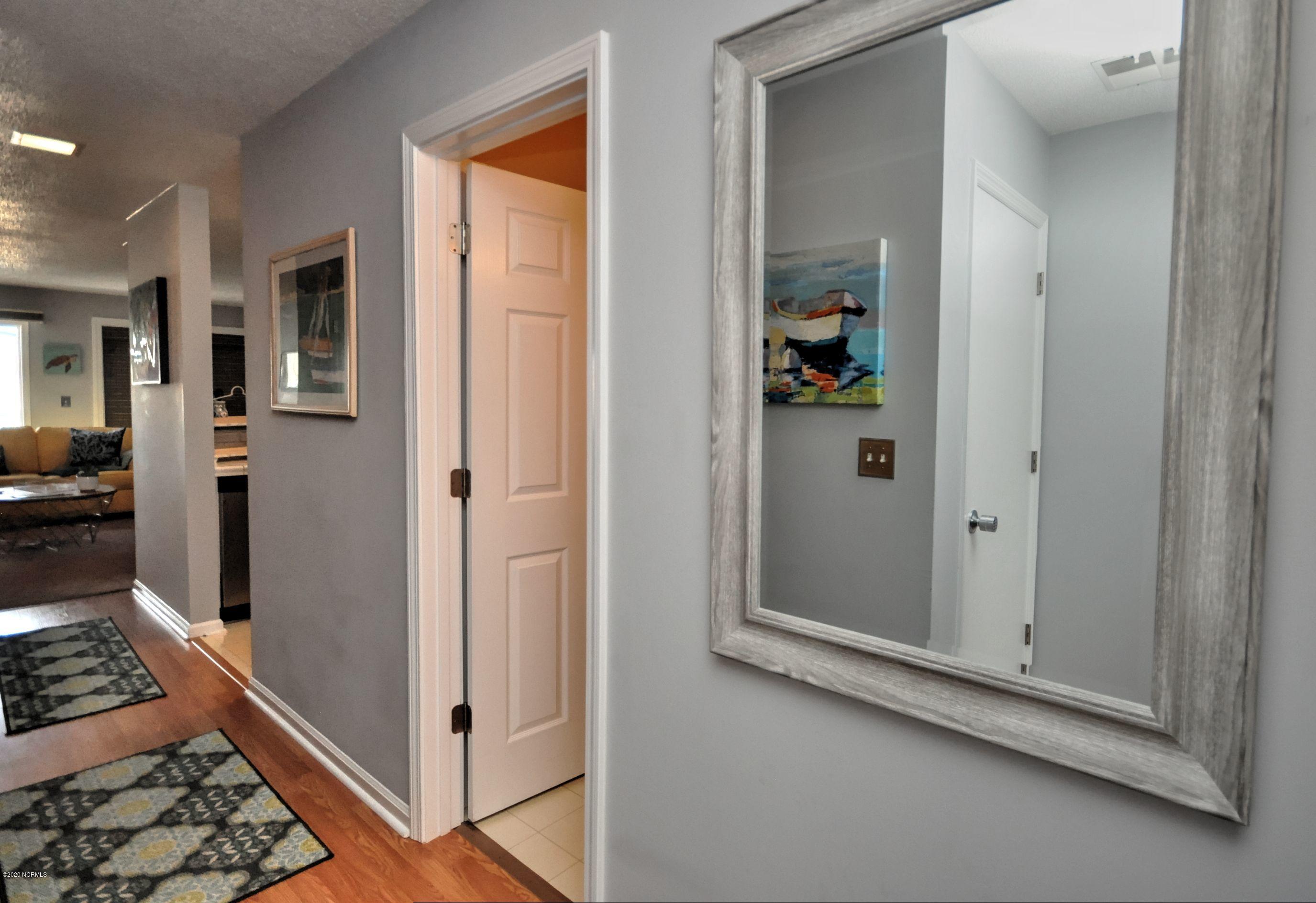 2 Seabrook Road, Unit B6 Ocean Isle Beach, NC 28469 - Photo 11 of 20 Hallway