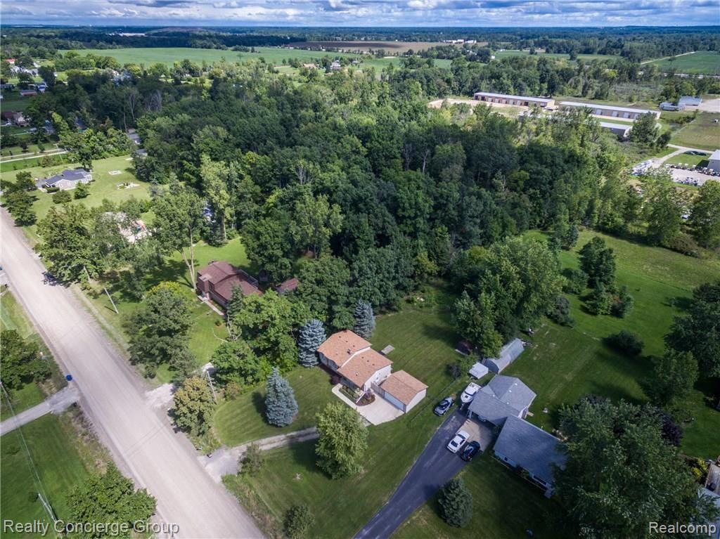 11181 Jennings Road Grand Blanc, MI 48439 - Photo 31 of 34 Jennings (4 of 67).jpg