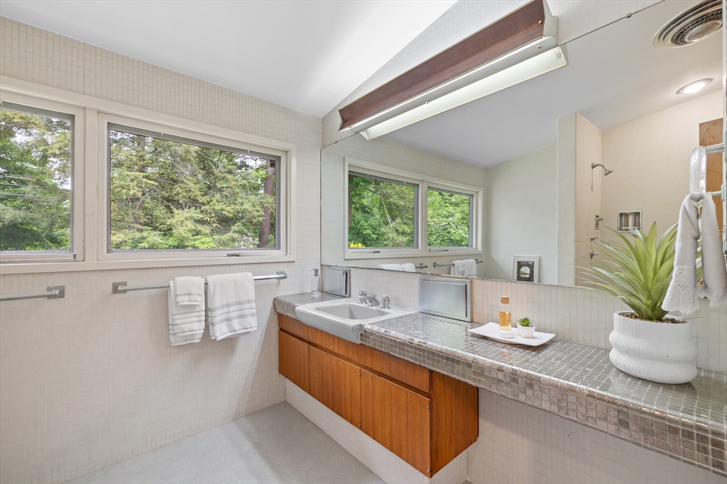 6 Porter Road Andover, MA 01810 - Photo 23 of 42 Gallery Image 23