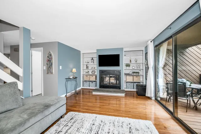 $349,900 | 40 Spring Cove Road, Unit 40, Nashua, NH 03062