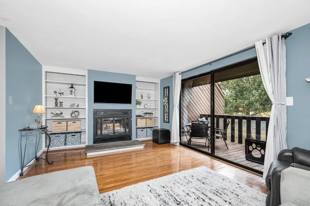 $349,900 | 40 Spring Cove Road, Unit 40, Nashua, NH 03062