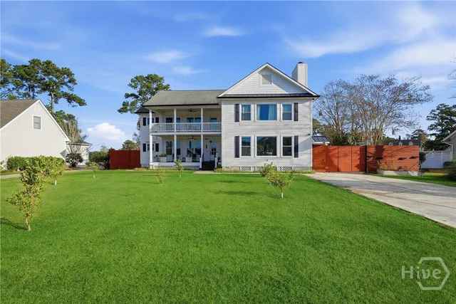 $1,250,000 | 223 Lake Shore Drive, Savannah, GA 31419