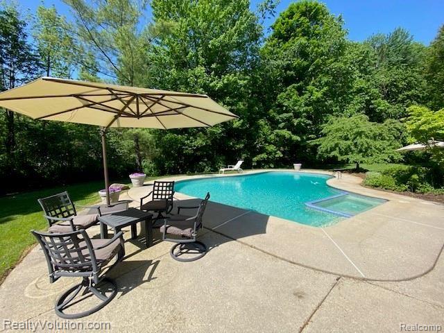 6080 Blue Beech Court Rochester Hills, MI 48306 - Photo 36 of 55