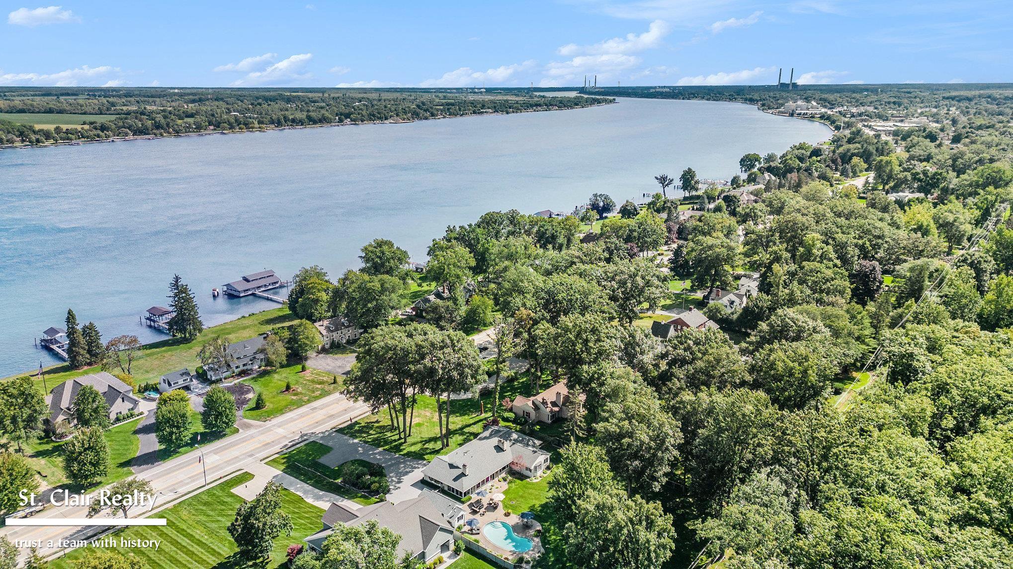 983 North Riverside Avenue St. Clair, MI 48079 - Photo 46 of 51