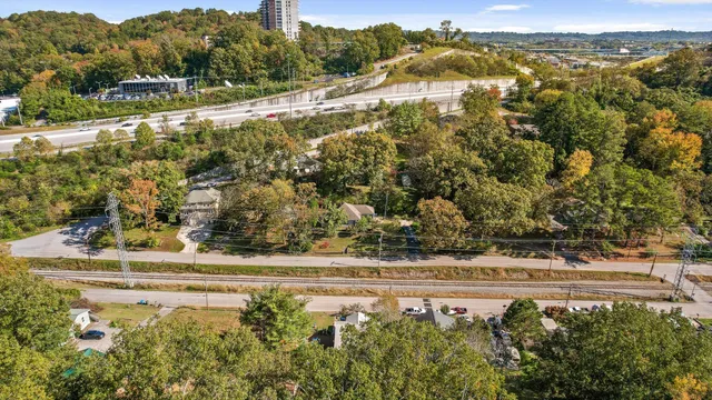 $225,000 | 1007 West Elmwood Drive, Chattanooga, TN 37405