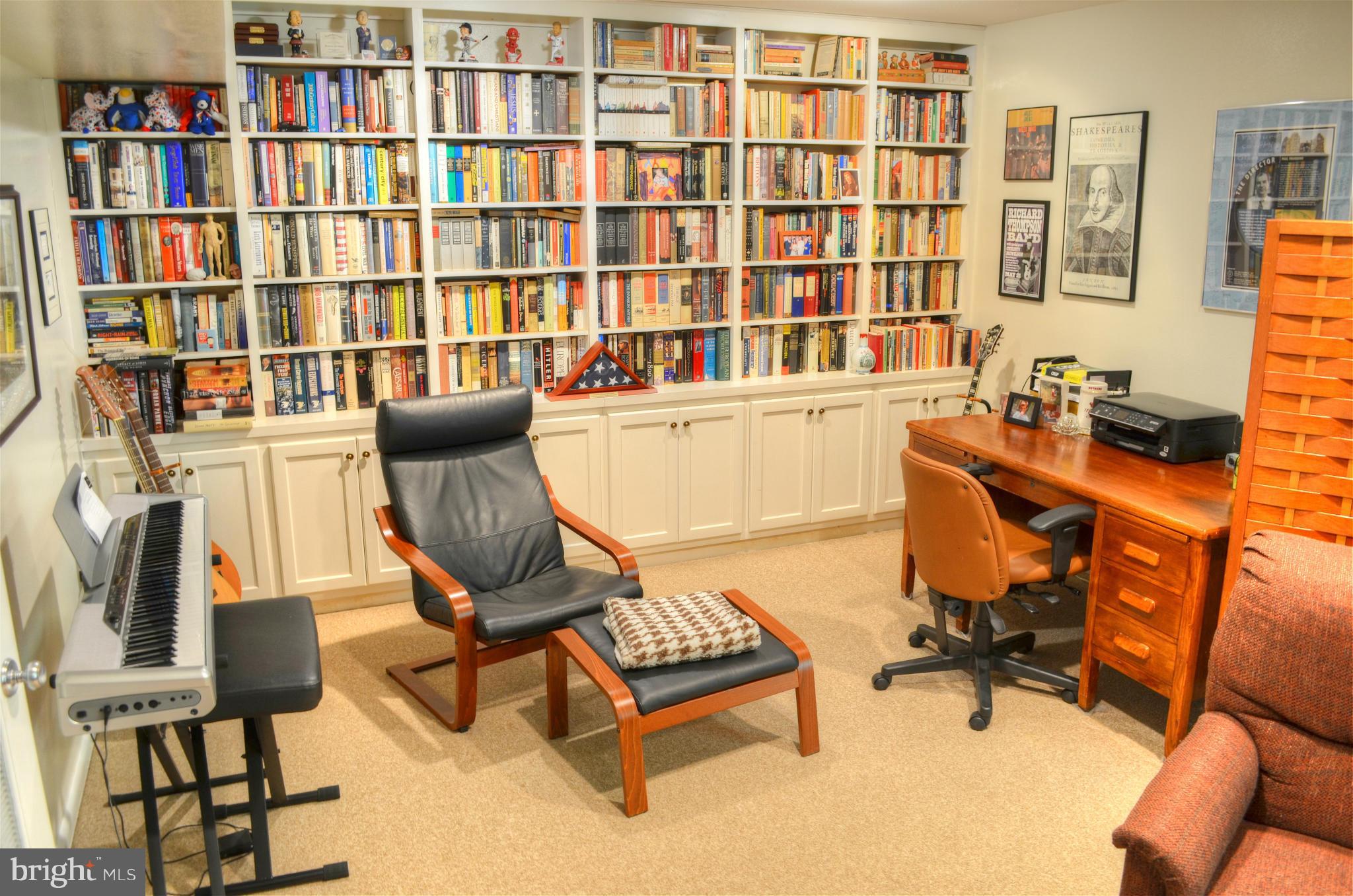 1688 Wainwright Drive Reston, VA 20190 - Photo 15 of 27 Family Room