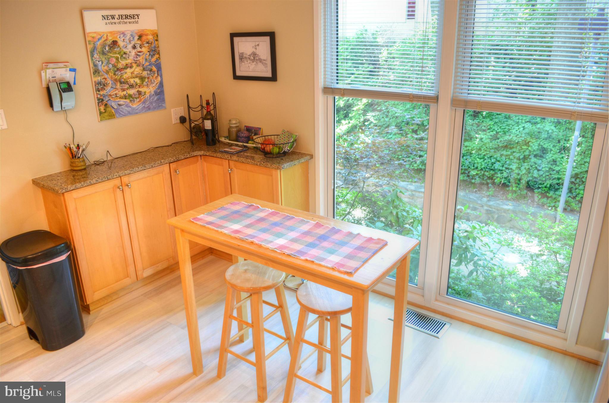 1688 Wainwright Drive Reston, VA 20190 - Photo 4 of 27 Kitchen