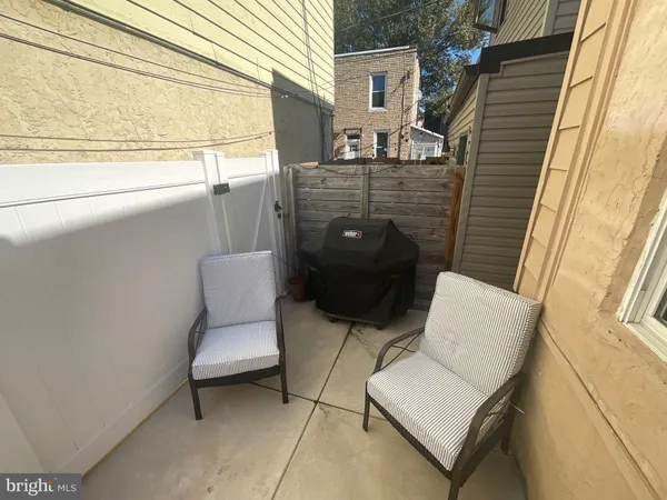 $2,000 | 2938 East Thompson Street, Philadelphia, PA 19134