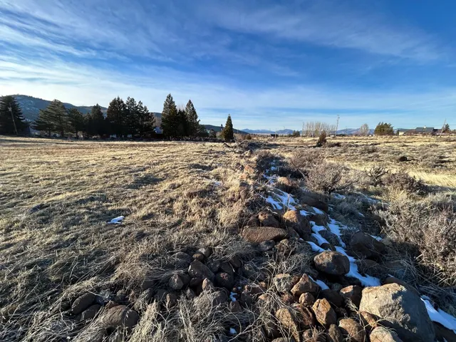 a view of outdoor space and city view