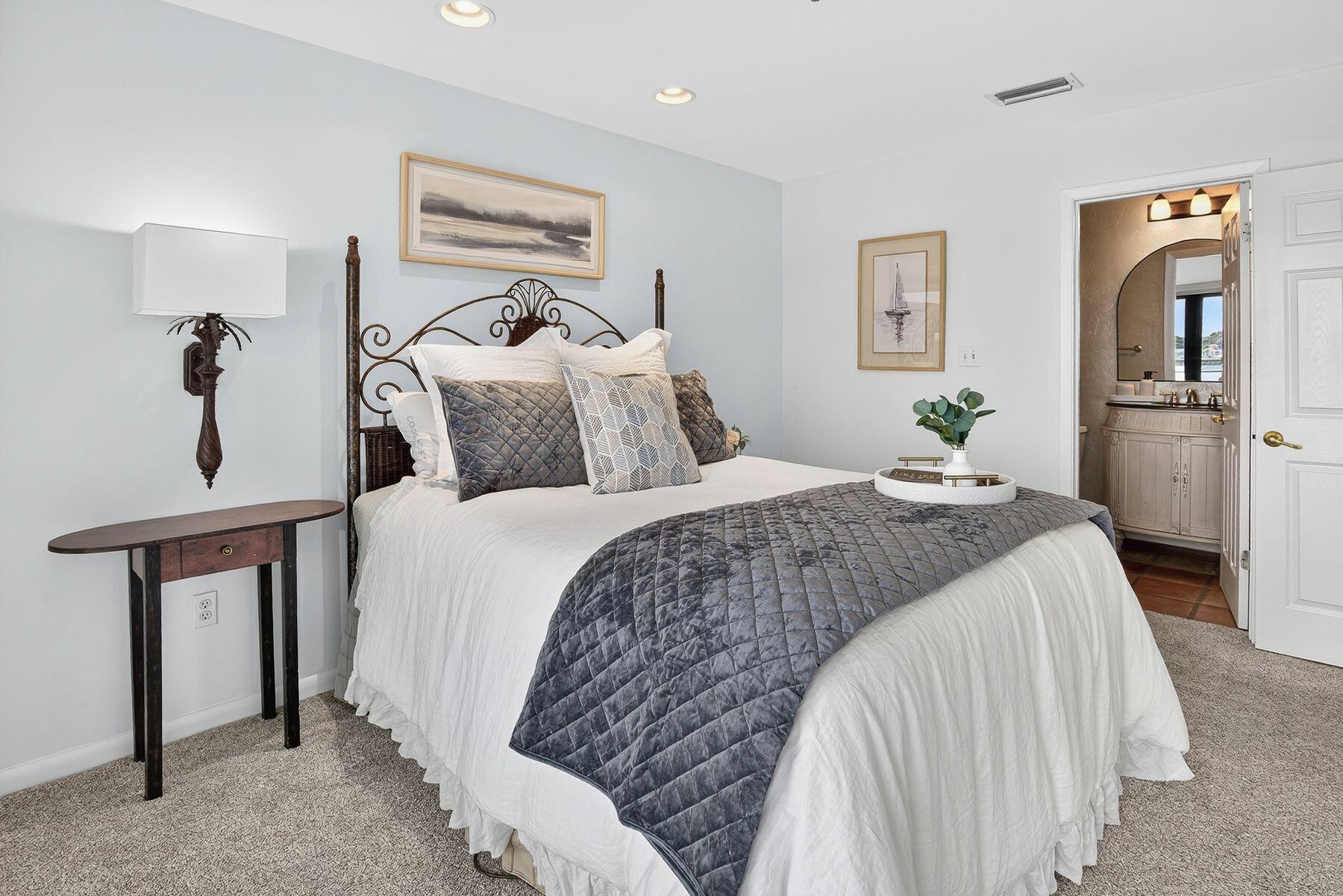 223 Durango Road, Unit 7D Destin, FL 32541 - Photo 23 of 57 En-suite Full Bath