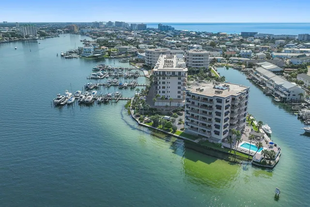 $895,000 | 223 Durango Road, Unit 7D, Destin, FL 32541