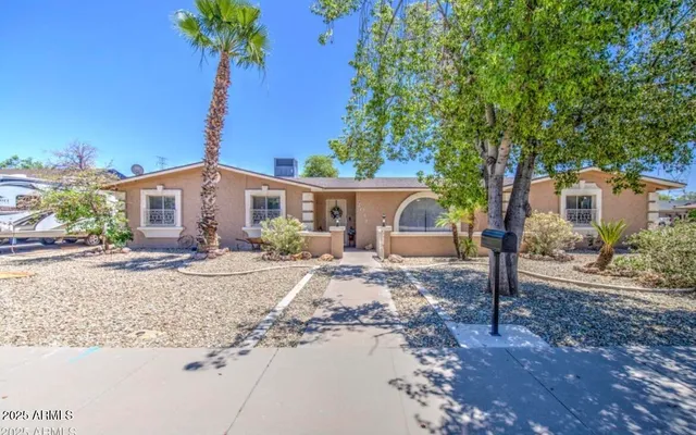 $555,000 | 2041 East Des Moines Street, Mesa, AZ 85213