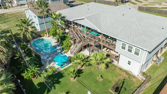 $1,985,000 | 413 6th Street, Port Aransas, TX 78373