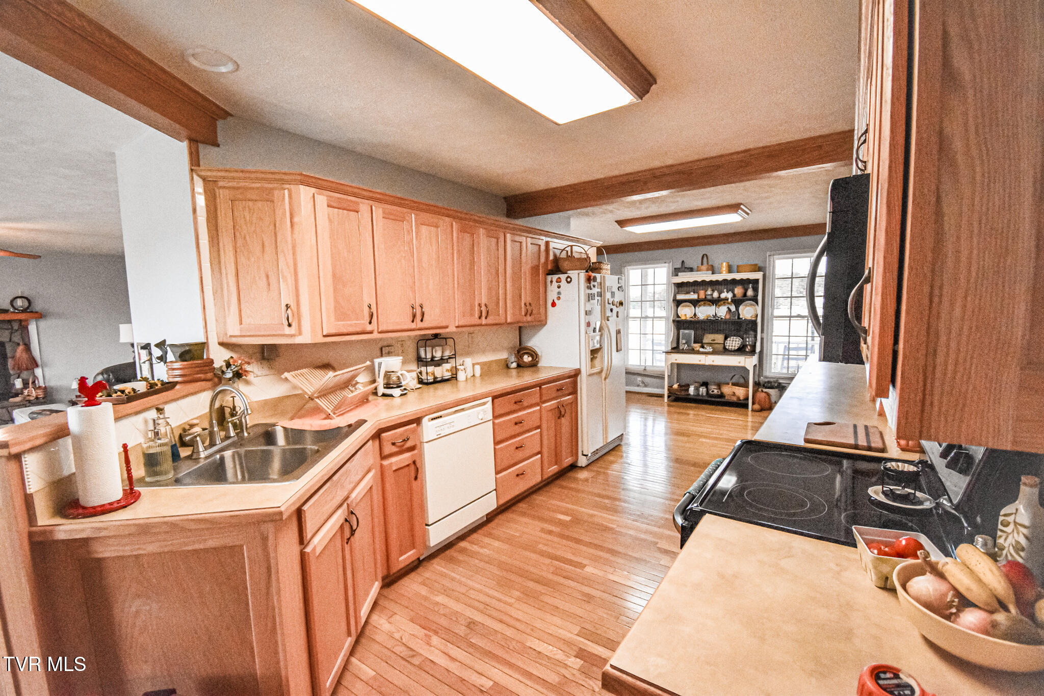 110 Paul Saylor Road Jonesborough, TN 37659 - Photo 3 of 84 Kitchen