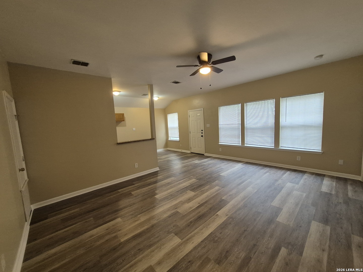 8806 Slumber Lane Converse, TX 78109 - Photo 18 of 39