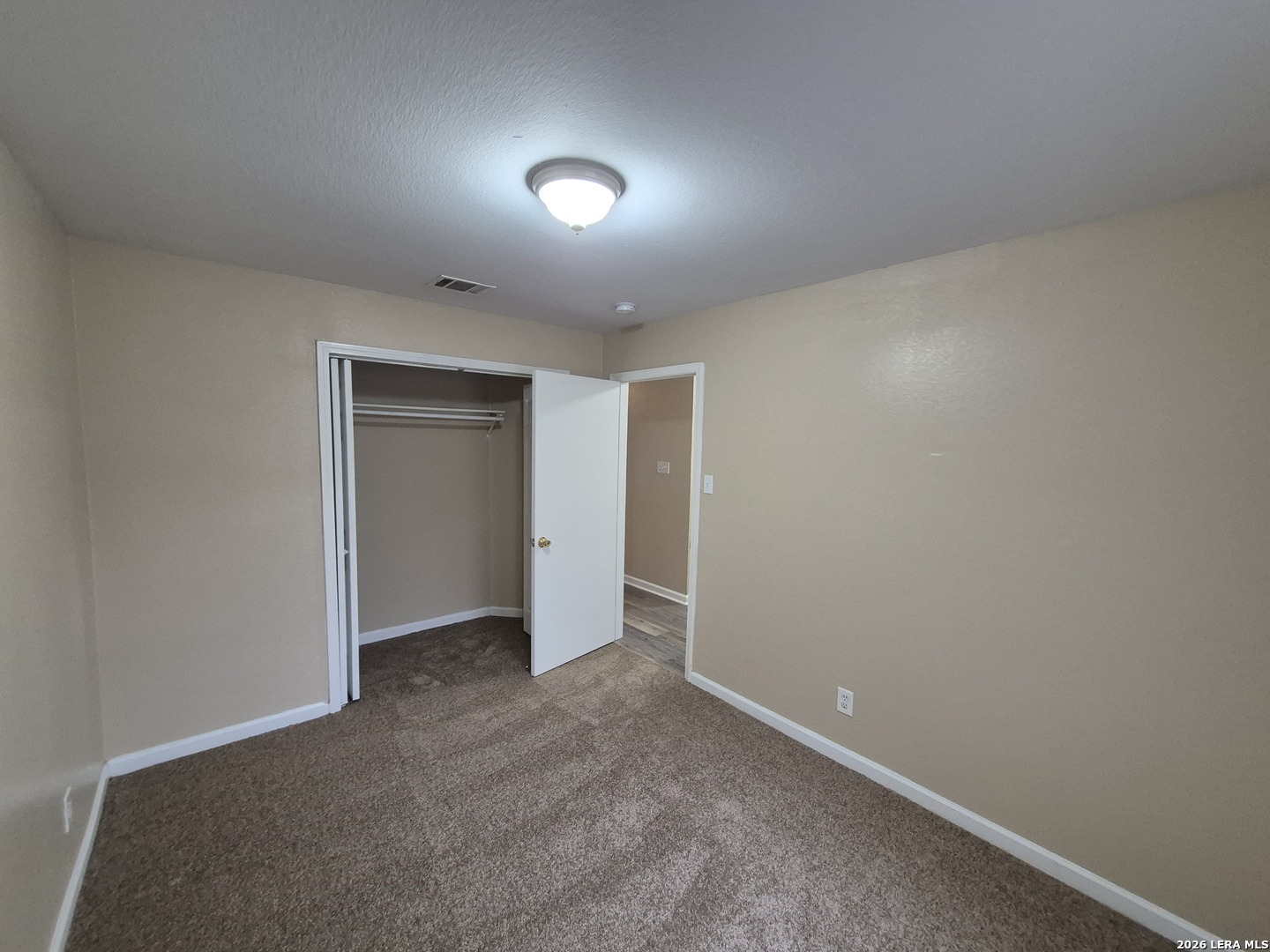 8806 Slumber Lane Converse, TX 78109 - Photo 5 of 39