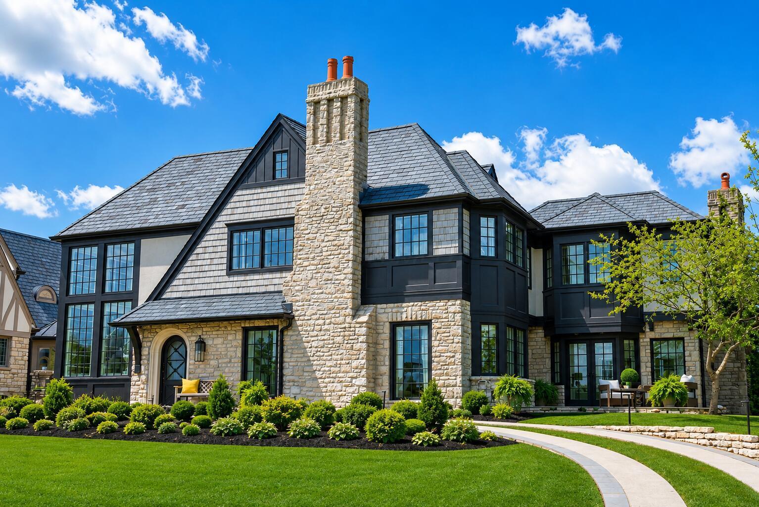 2252 Club Road Upper Arlington, OH 43221 - Photo 1 of 122 2252 Club Front view