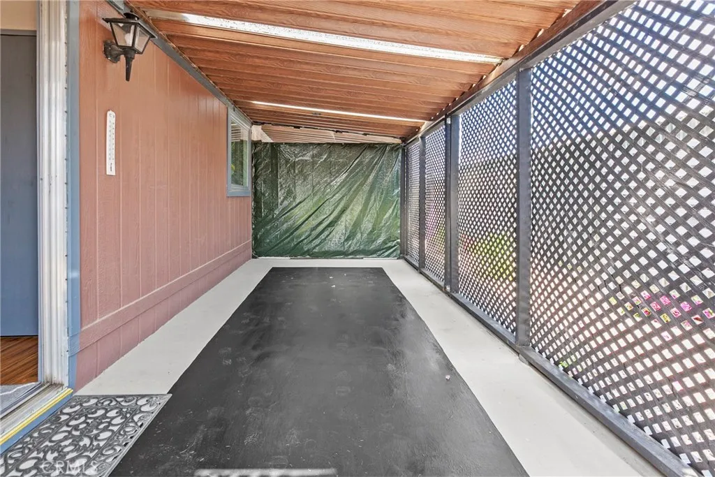 519 West Taylor Street, Unit 252 Santa Maria, CA 93458 - Photo 23 of 52 a view of a balcony