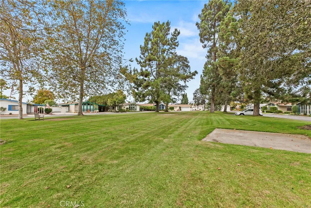 519 West Taylor Street, Unit 252 Santa Maria, CA 93458 - Photo 36 of 52 a garden view