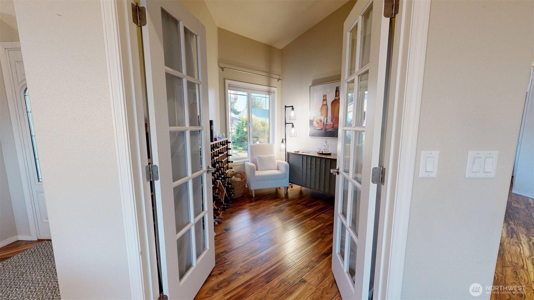 1724 Ridgeview Drive Clarkston, WA 99403 - Photo 10 of 38 a view of a hallway with a livingroom and furniture