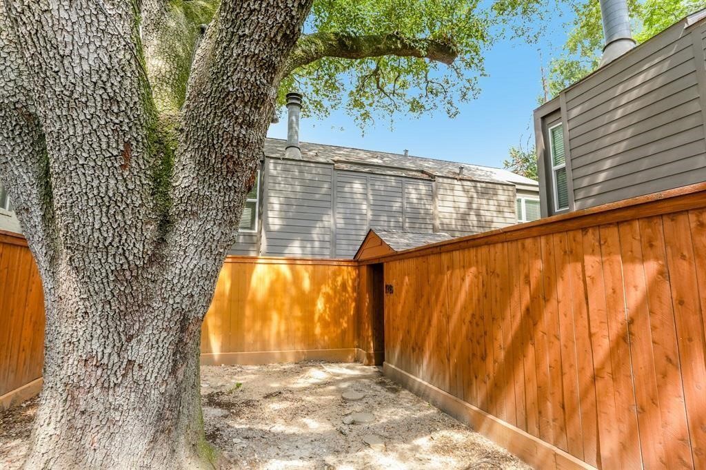 1918 Branard Street Houston, TX 77098 - Photo 5 of 23