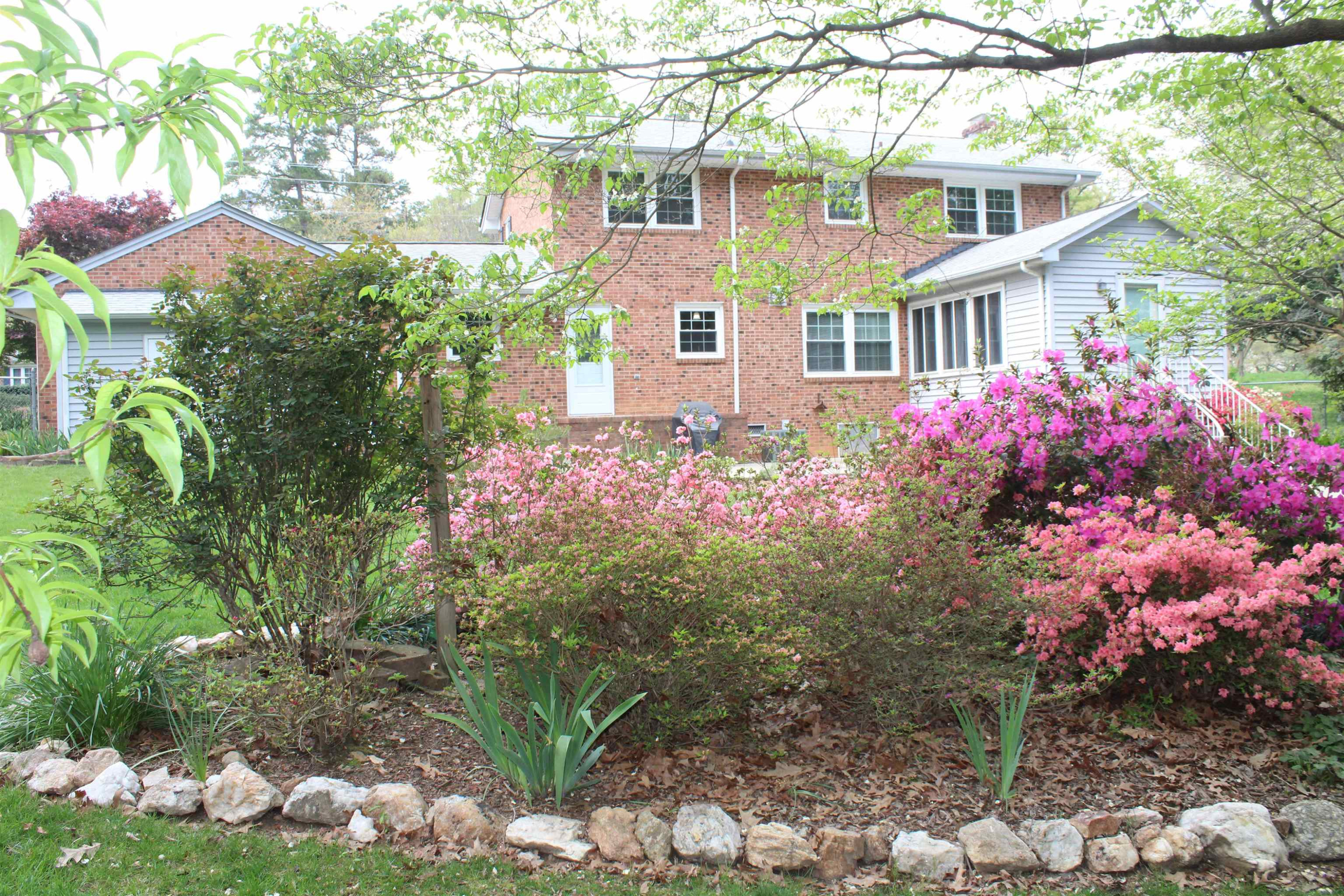 5214 Knollwood Road Raleigh, NC 27609 - Photo 18 of 23 Beautiful Landscaping