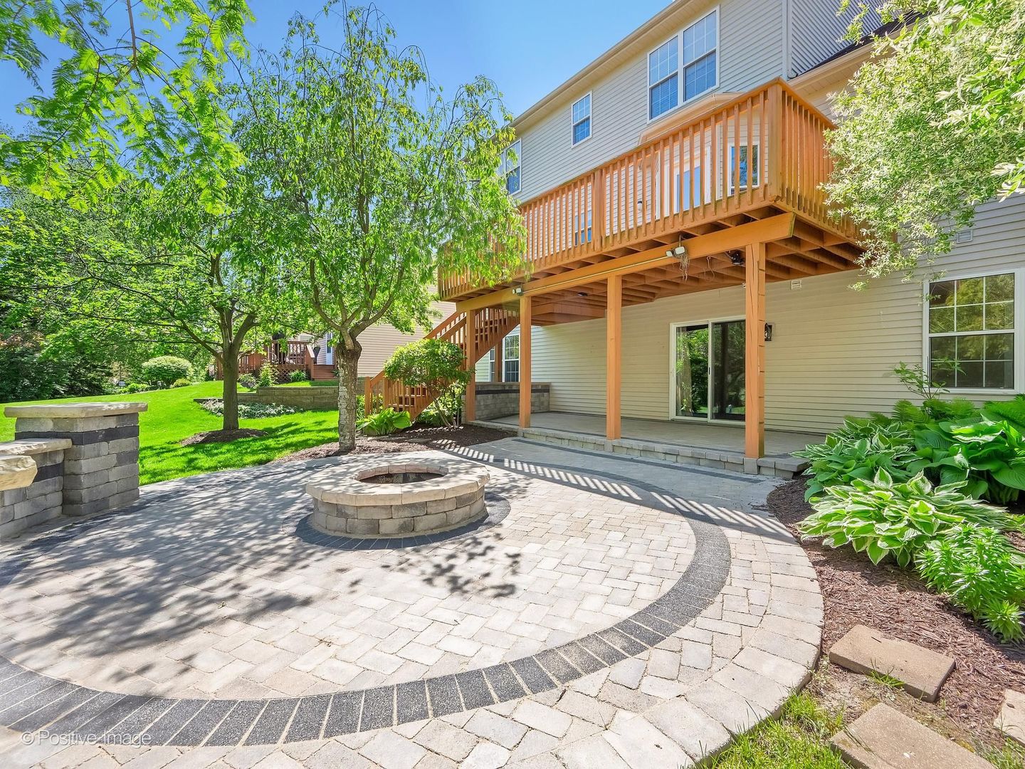 832 Bemis Road Glen Ellyn, IL 60137 - Photo 55 of 62 a view of a house with a yard