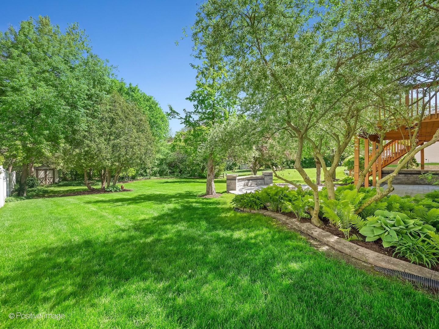 832 Bemis Road Glen Ellyn, IL 60137 - Photo 56 of 62 a view of a park with large trees