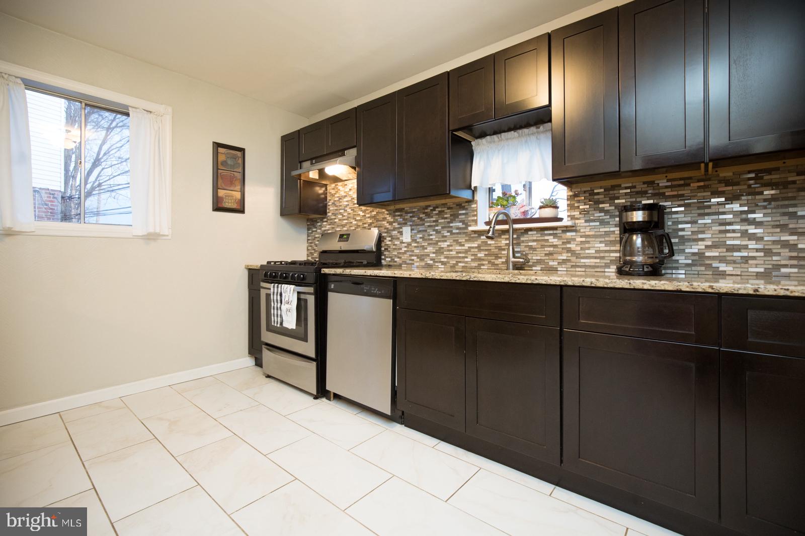 1234 Ripley Street Philadelphia, PA 19111 - Photo 12 of 44 Stainless Steel Appliances