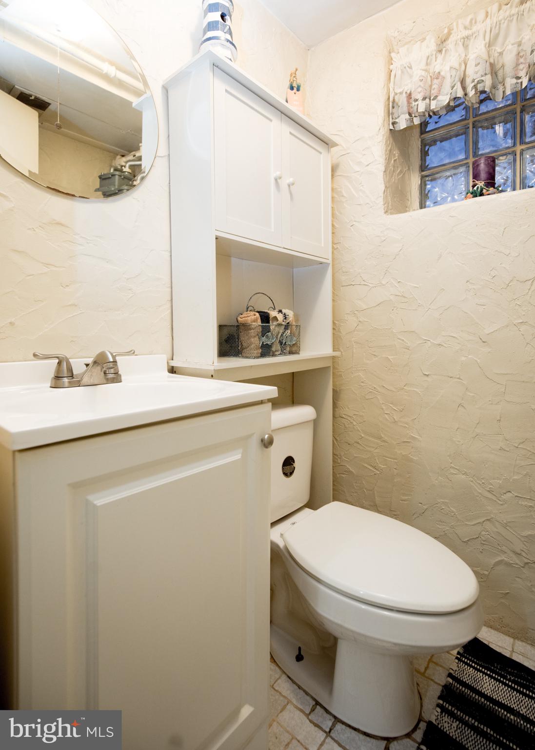 1234 Ripley Street Philadelphia, PA 19111 - Photo 37 of 44 Lower Level half bathroom