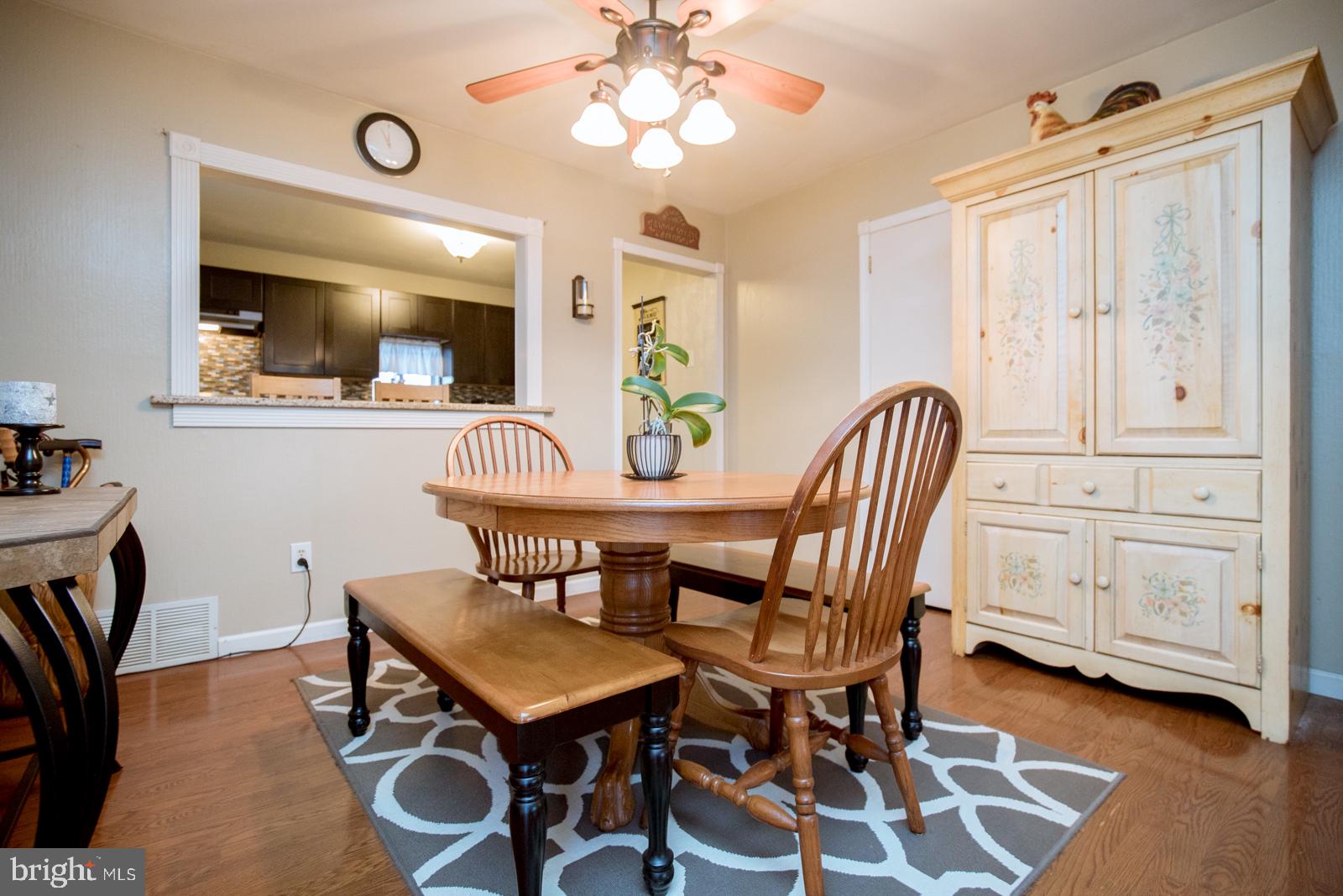 1234 Ripley Street Philadelphia, PA 19111 - Photo 9 of 44 Dining room area